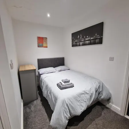 Beautiful Double Bedroom Liverpool Exterior photo